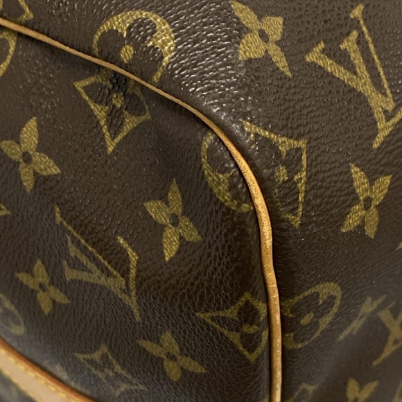 Louis Vuitton Keepall 55 Bandouliere Travel Bag - Picture 6 of 16